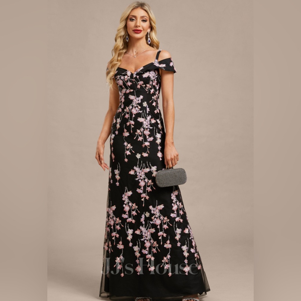 Floral Cold-Shoulder Mermaid Gown - Picture 5 of 6